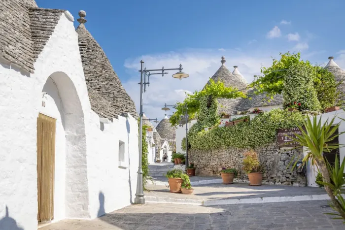 Framed Print : Traditional Trulli houses in Alberobello, Puglia, Italy, Europe Framed Print : Traditional Trulli houses in Alberobello, Puglia, Italy, Europe