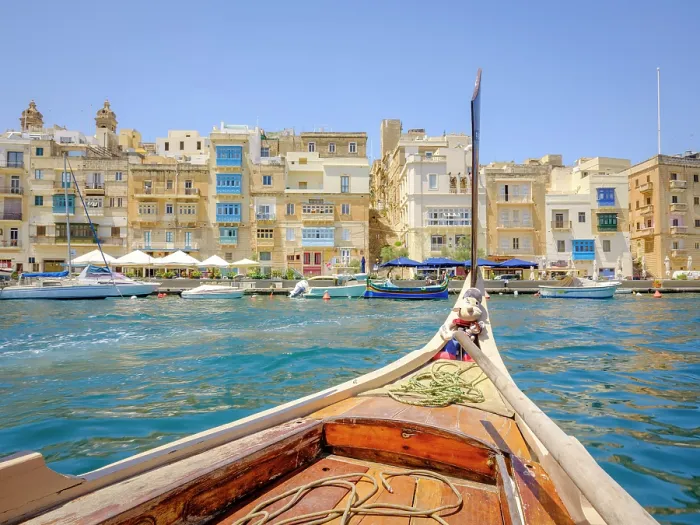 Framed Print : Traditional Water Taxi of picturesque Vittoriosa (Birgu), Valletta, Malta Framed Print : Traditional Water Taxi of picturesque Vittoriosa (Birgu), Valletta, Malta
