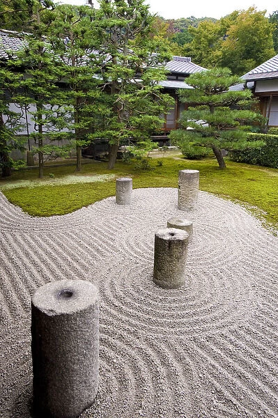 Traditional Zen Raked Gravel Garden, Hojo Hasso (Zen) Eastern Garden