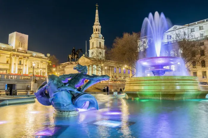Framed Print : Trafalgar Square illuminated at night, London, England, UK Framed Print : Trafalgar Square illuminated at night, London, England, UK