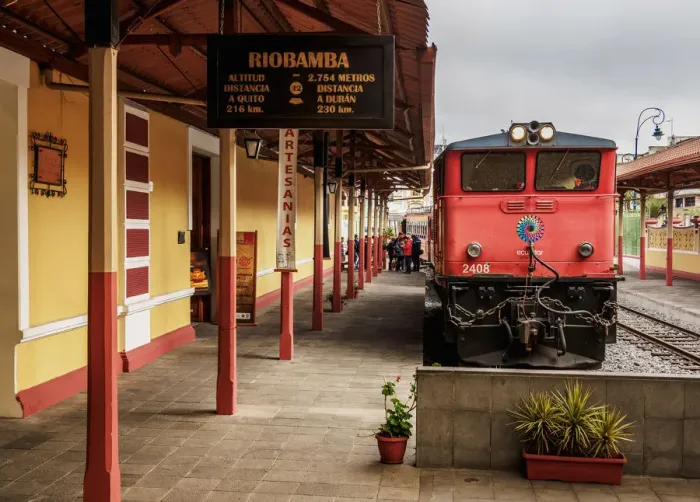 Framed Print : Train at Railway Station in Riobamba, Chimborazo Province, Ecuador