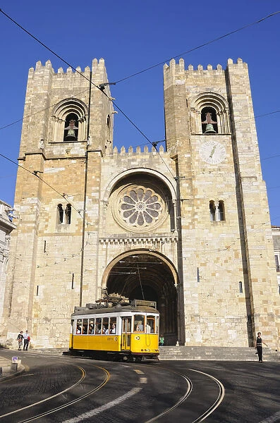 Tramway and Se Catedral (Motherchurch) in Alfama quarter, Lisbon, Portugal
