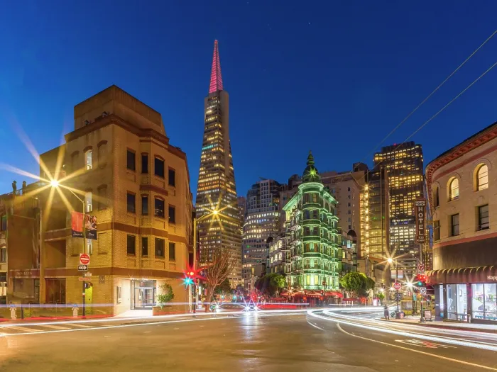 Framed Print : Transamerica Building in North Beach District, San Francisco, California, USA Framed Print : Transamerica Building in North Beach District, San Francisco, California, USA