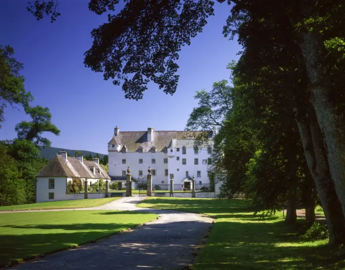 Framed Print : Traquair House, Innerleithen, Borders region, Scotland Framed Print : Traquair House, Innerleithen, Borders region, Scotland