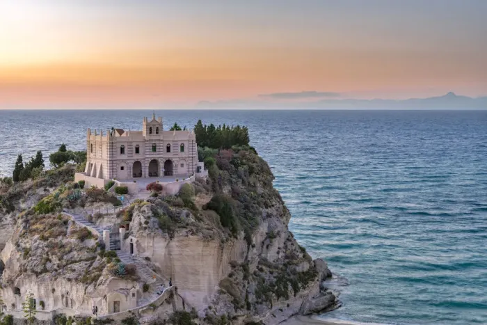 Framed Print : Tropea, province of Vibo Valentia, Calabria, Italy, Europe Framed Print : Tropea, province of Vibo Valentia, Calabria, Italy, Europe