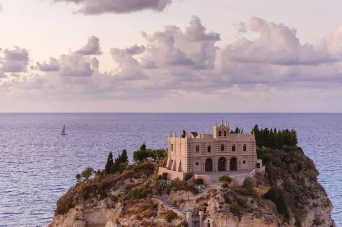 Framed Print : Tropea, Province of Vibo Valentia, Calabria, Italy