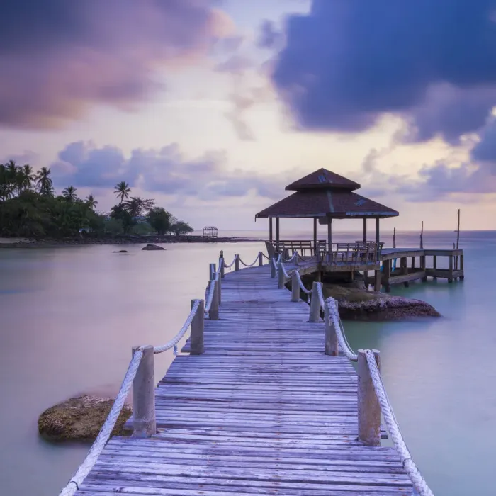 Framed Print : Tropical beach on an Island nr Ko Chang, Thailand