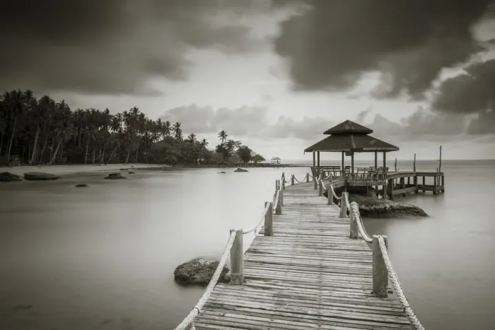 Framed Print : Tropical beach on an Island nr Ko Chang, Thailand