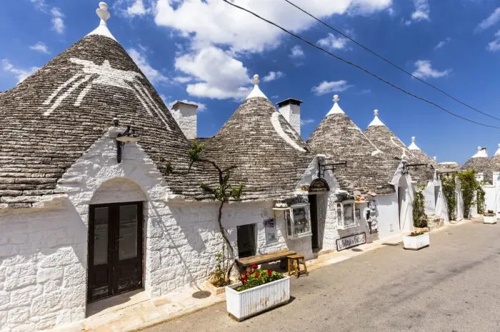 Framed Print : The Trulli of Alberobello village, Bari district, Apulia, Italy Framed Print : The Trulli of Alberobello village, Bari district, Apulia, Italy