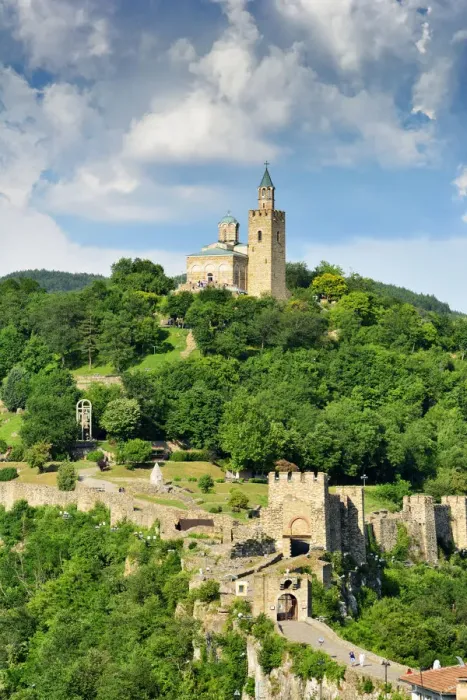 Framed Print : Tsarevets fortress and the Ascension Cathedral on the top of the hill. Veliko Tarnovo Framed Print : Tsarevets fortress and the Ascension Cathedral on the top of the hill. Veliko Tarnovo