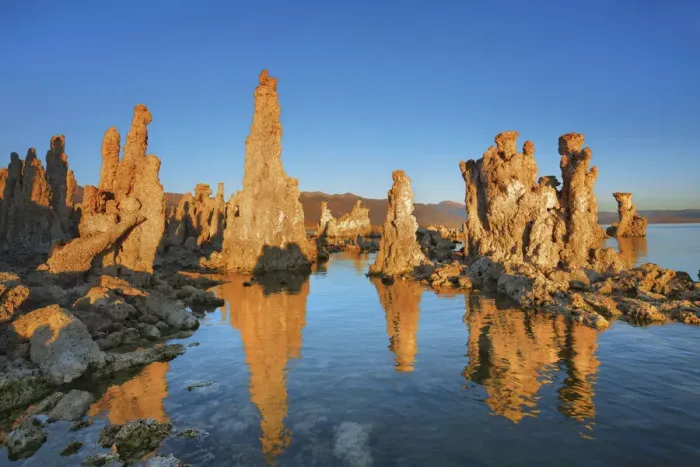 Framed Print : Tufa formations at Mono Lake - USA, California, Mono, Mono Lake Framed Print : Tufa formations at Mono Lake - USA, California, Mono, Mono Lake