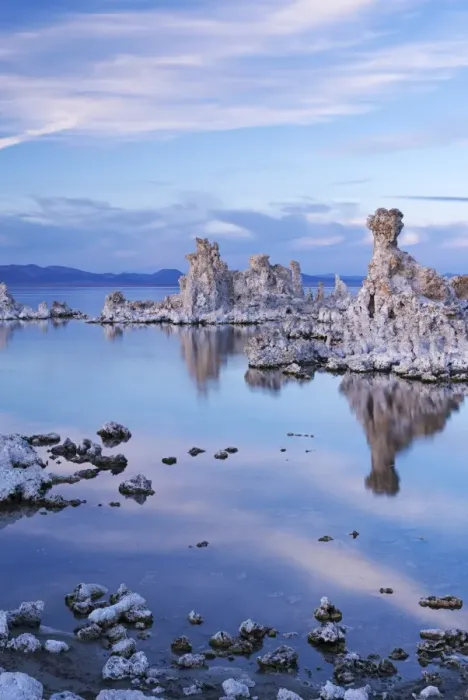 Framed Print : Tufa towers in Mono Lake at twilight, California, USA. Autumn (October) Framed Print : Tufa towers in Mono Lake at twilight, California, USA. Autumn (October)