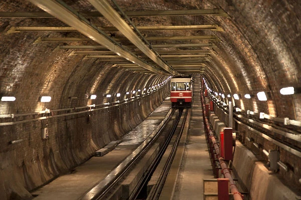 Tunel Funicular, Istanbul, Turkey