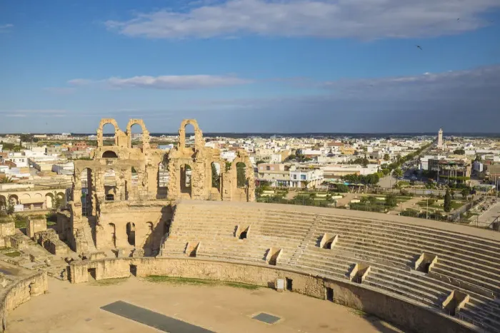 Framed Print : Tunisia, El Jem, Roman Amphitheatre Framed Print : Tunisia, El Jem, Roman Amphitheatre