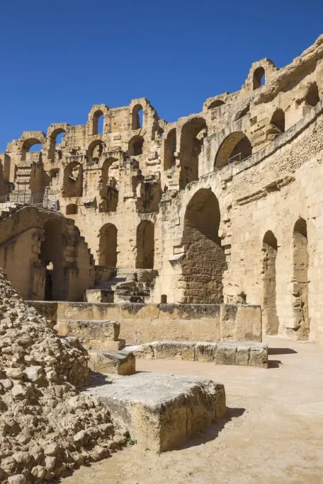 Framed Print : Tunisia, El Jem, Roman Amphitheatre Framed Print : Tunisia, El Jem, Roman Amphitheatre