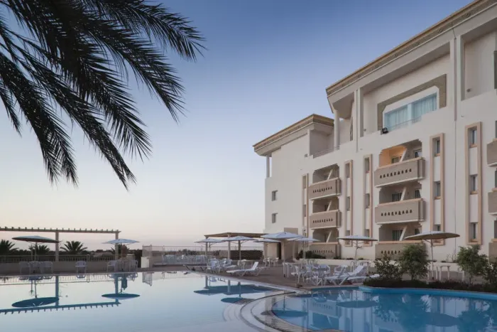 Framed Print : Tunisia, The Jerid Area, Tozeur, Hotel El Mouradi, swimming pool view, dawn Framed Print : Tunisia, The Jerid Area, Tozeur, Hotel El Mouradi, swimming pool view, dawn