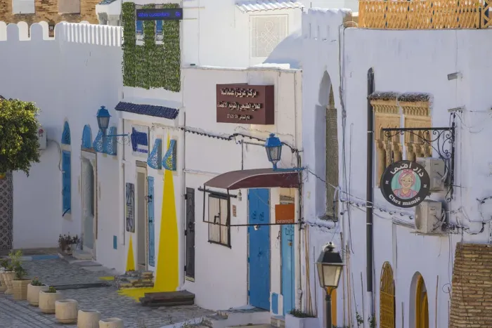 Framed Print : Tunisia, Kairouan, A street in the madina Framed Print : Tunisia, Kairouan, A street in the madina