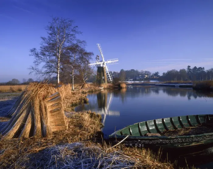 Framed Print : Turf Fen Windpump along River Ant, How Hill, Norfolk Broads National Park, Norfolk Framed Print : Turf Fen Windpump along River Ant, How Hill, Norfolk Broads National Park, Norfolk