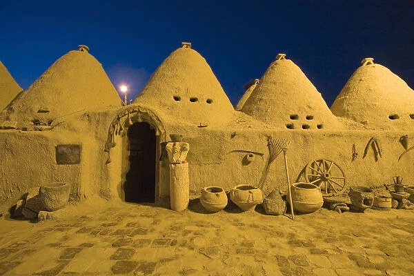 Turkey, Eastern Turkey, Harran, traditional Beehive houses at night