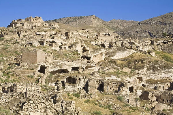 Turkey, Eastern Turkey, Hasankeyf, View from the Kale Fortress, Ruins of Artukid city