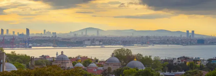 Framed Print : Turkey, Istanbul, Uskudar area across Bosphorus Framed Print : Turkey, Istanbul, Uskudar area across Bosphorus