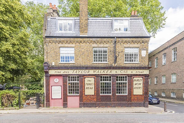 Turks Head pub, Wapping, London, England, Uk