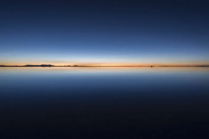 Framed Print : Twilight over the Salar de Uyuni, Southern Altiplano, Bolivia Framed Print : Twilight over the Salar de Uyuni, Southern Altiplano, Bolivia