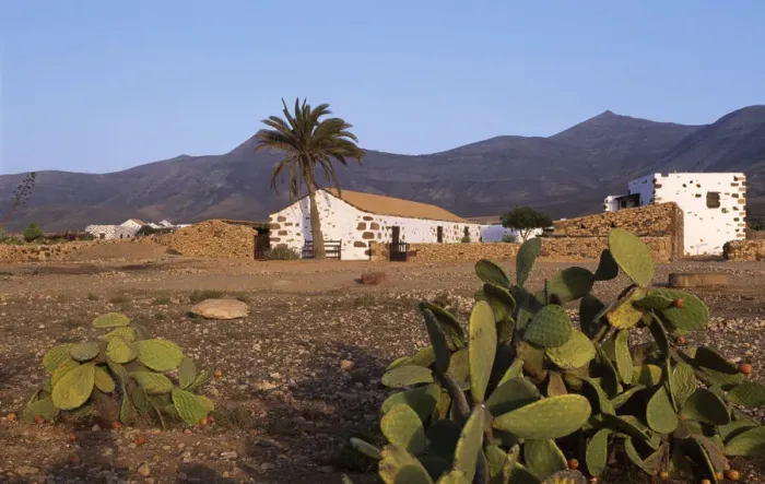 Framed Print : Typical farmhouse, Fuerteventura, Kanarische Inseln, Spanien