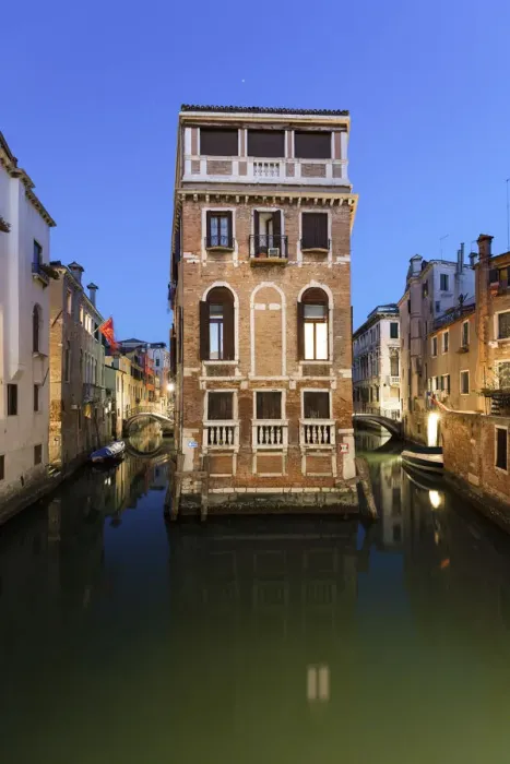 Framed Print : Typical Venetian canals at dusk. Venice, Veneto, Italy Framed Print : Typical Venetian canals at dusk. Venice, Veneto, Italy