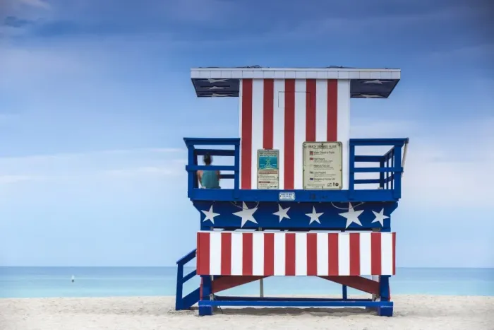 Framed Print : U. S. A, Miami, Miami beach, South Beach, Life guard beach hut Framed Print : U. S. A, Miami, Miami beach, South Beach, Life guard beach hut