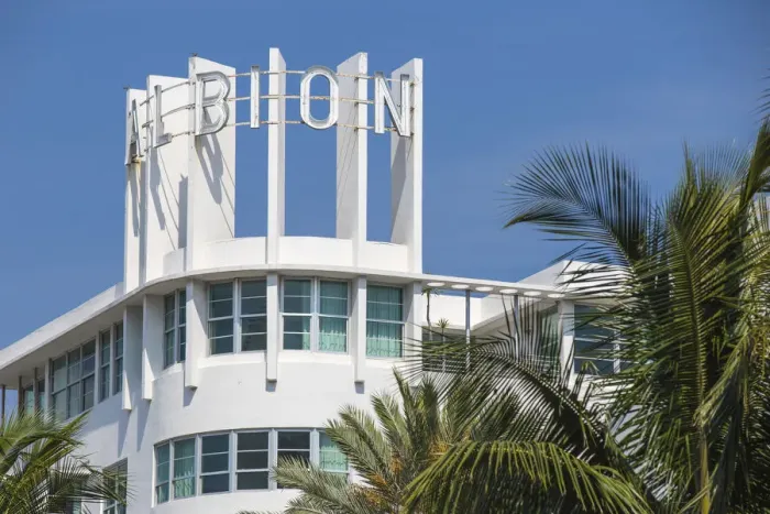 Framed Print : U. S. A, Miami, Miami beach, South Beach, Lincoln Rd, Albion Hotel Framed Print : U. S. A, Miami, Miami beach, South Beach, Lincoln Rd, Albion Hotel