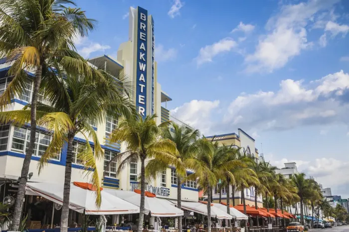 Framed Print : U. S. A, Miami, Miami Beach, South Beach, Ocean Drive, Breakwater Hotel