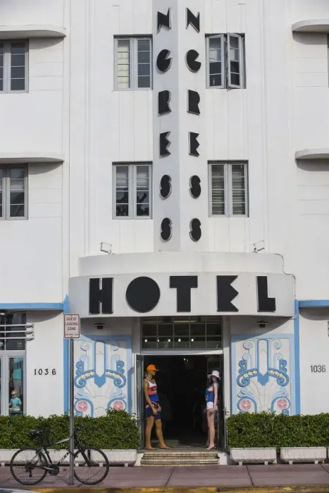 Framed Print : U. S. A, Miami, Miami Beach, South Beach, Ocean Drive, Congress Hotel Framed Print : U. S. A, Miami, Miami Beach, South Beach, Ocean Drive, Congress Hotel