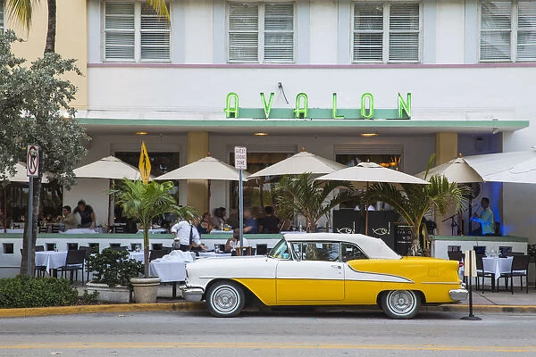 U. S. A, Miami, Ocean Drive, Miami Beach, South Beach, Yellow and white vintage car