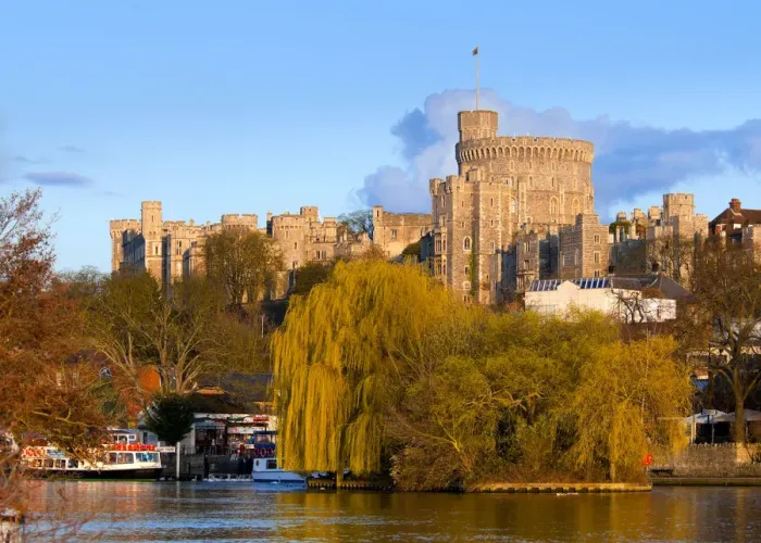 Framed Print : UK, England, Berkshire, Windsor, Windsor Castle and River Thames Framed Print : UK, England, Berkshire, Windsor, Windsor Castle and River Thames