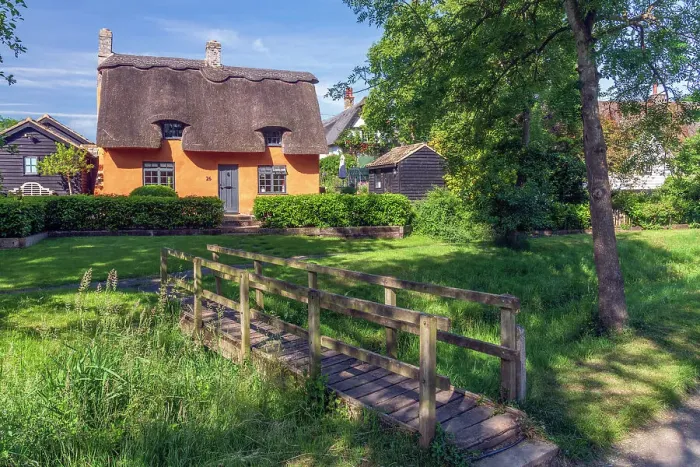 Framed Print : UK, England, Cambridgeshire, Elsworth, Traditional thatched cottage Framed Print : UK, England, Cambridgeshire, Elsworth, Traditional thatched cottage