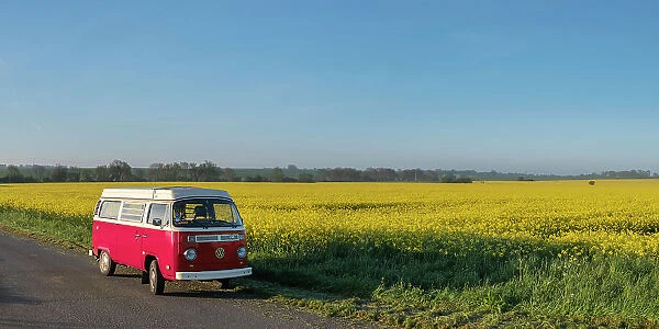 UK, England, Cambridgeshire, Volkswagen Type 2 Campervan