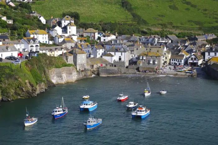 Framed Print : UK, England, Cornwall, Port Isaac Framed Print : UK, England, Cornwall, Port Isaac