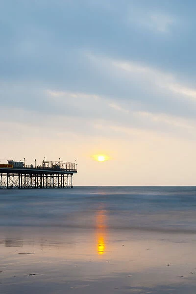 UK, England, Devon, Paignton, Paignton Pier at sunrise