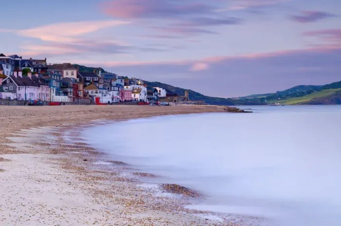 Framed Print : UK, England, Dorset, Lyme Regis, a Gateway Town to the UNESCO World Heritage Site Framed Print : UK, England, Dorset, Lyme Regis, a Gateway Town to the UNESCO World Heritage Site