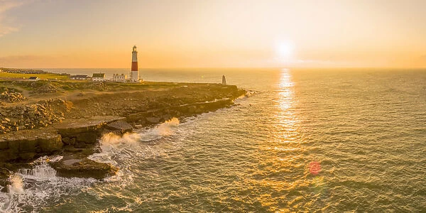UK, England, Dorset, Portland Bill, Portland Bill Lighthouse, Sunrise