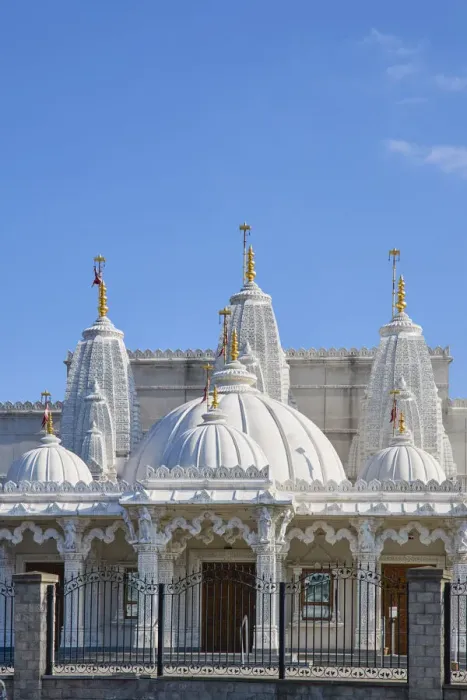 Framed Print : UK, England, East Midlands, Leicester, Rushey Mead, BAPS Shri Swaminarayan Mandir Framed Print : UK, England, East Midlands, Leicester, Rushey Mead, BAPS Shri Swaminarayan Mandir