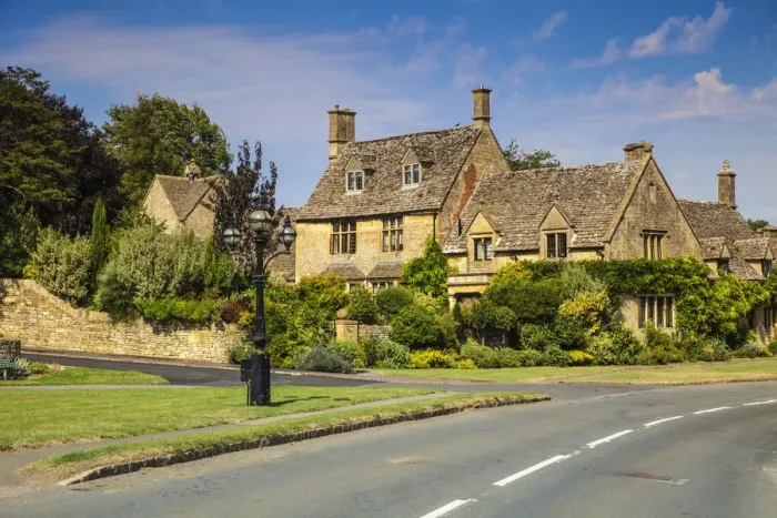 Framed Print : UK, England, Gloucestershire, Cotswold, House in Chipping Campden Framed Print : UK, England, Gloucestershire, Cotswold, House in Chipping Campden