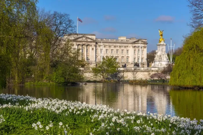 Framed Print : UK, England, London, Buckingham Palace from St Jamess Park Framed Print : UK, England, London, Buckingham Palace from St Jamess Park