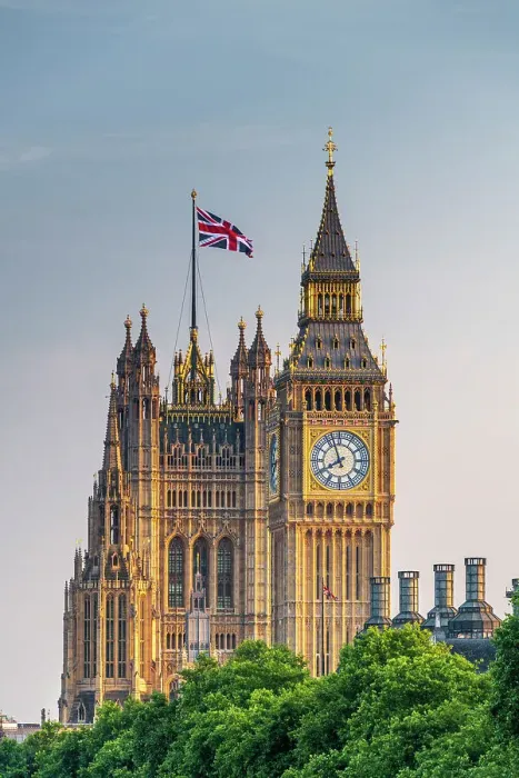 Framed Print : UK, England, London, Houses of Parliament, Big Ben beside the River Thames Framed Print : UK, England, London, Houses of Parliament, Big Ben beside the River Thames
