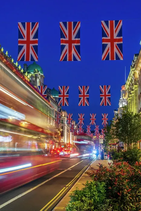 Framed Print : UK, England, London, Regent Street Framed Print : UK, England, London, Regent Street
