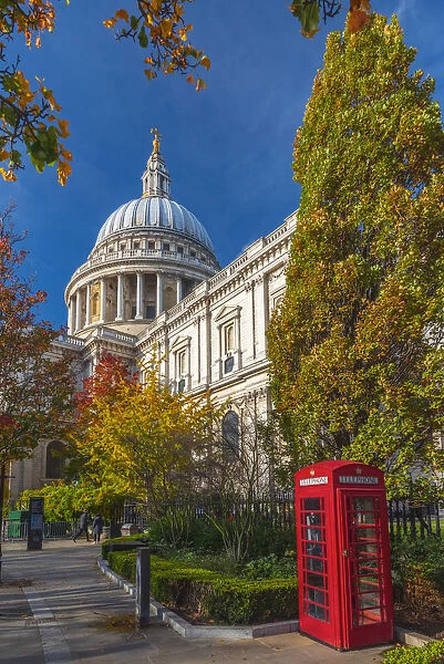 UK, England, London, St. Pauls Cathedral, Red Telephone Box
