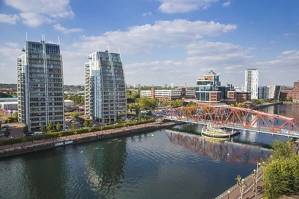 UK, England, Manchester, Salford, Salford Quays, View of Huron Basin and NV Buildings