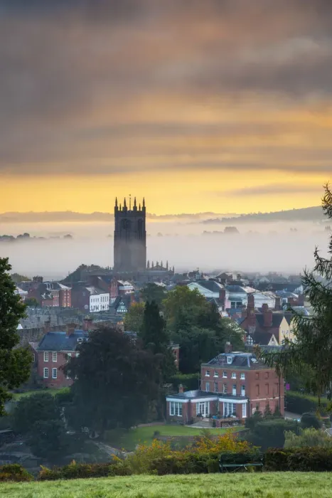 Framed Print : UK, England, Shropshire, Ludlow, St Laurences Church at sunrise