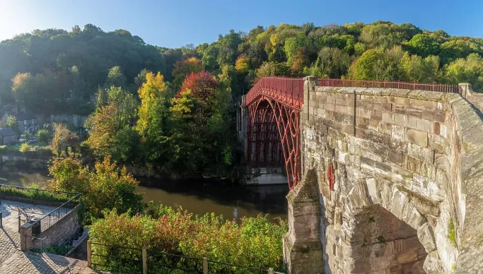 Framed Print : UK, England, Shropshire, Telford, Ironbridge Gorge, UNESCO World Heritage Site, Ironbridge, The Iron Bridge over River Severn Framed Print : UK, England, Shropshire, Telford, Ironbridge Gorge, UNESCO World Heritage Site, Ironbridge, The Iron Bridge over River Severn
